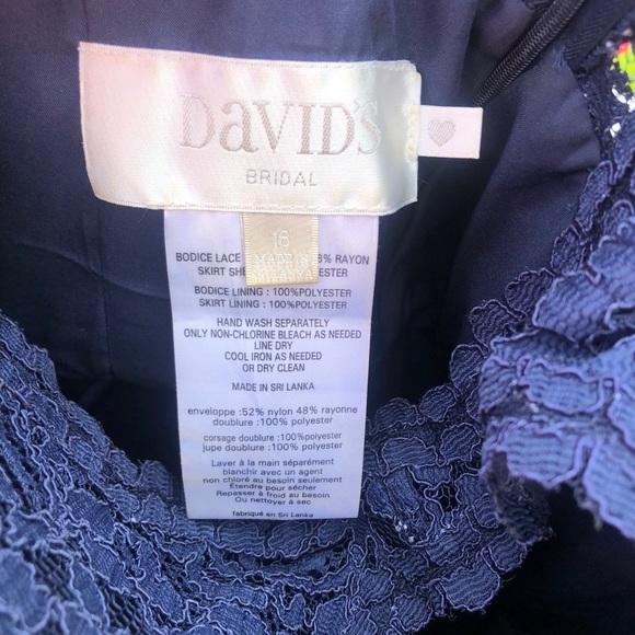 David’s Bridal Bridesmaid dress size 16 - Picture 4 of 4